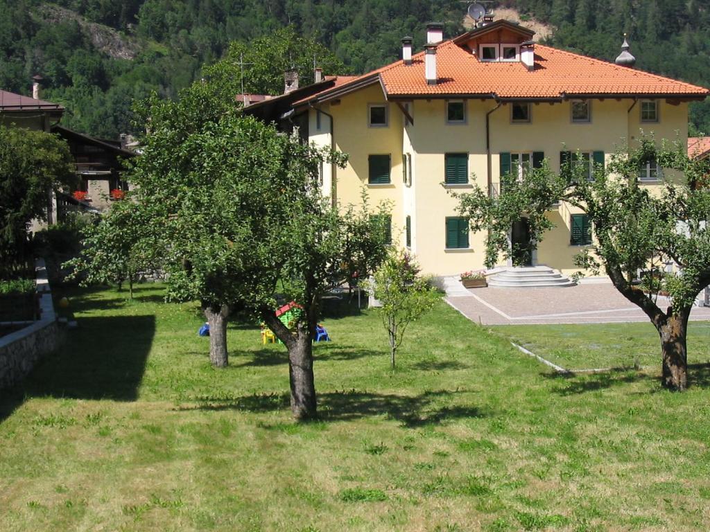 Aparthotel Casa Tomaselli Pellizzano Exteriér fotografie